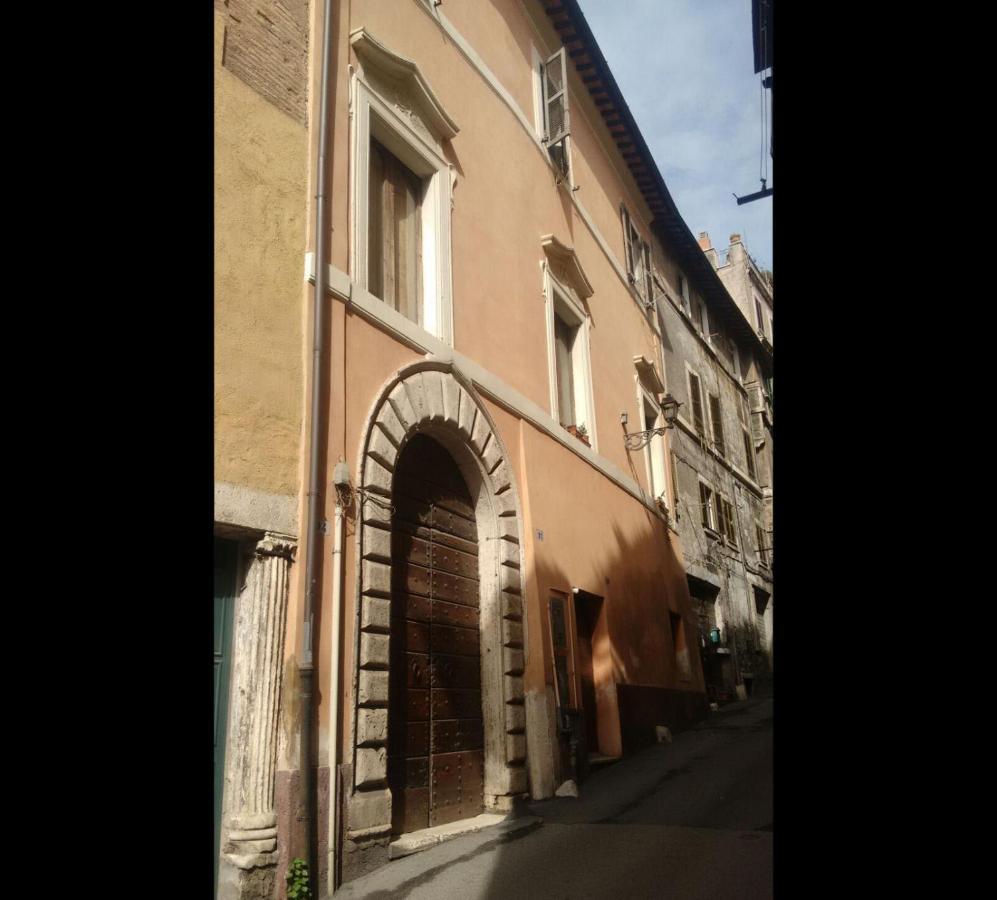 Ferienwohnung Tivoli Old Town - Casa Nel Quartiere Medioevale Exterior foto